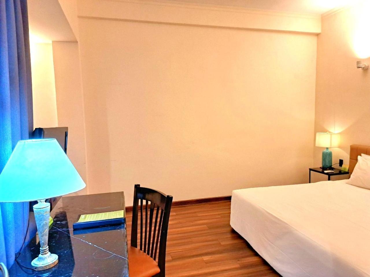 Liberty 2 Hotel Хошимин Экстерьер фото