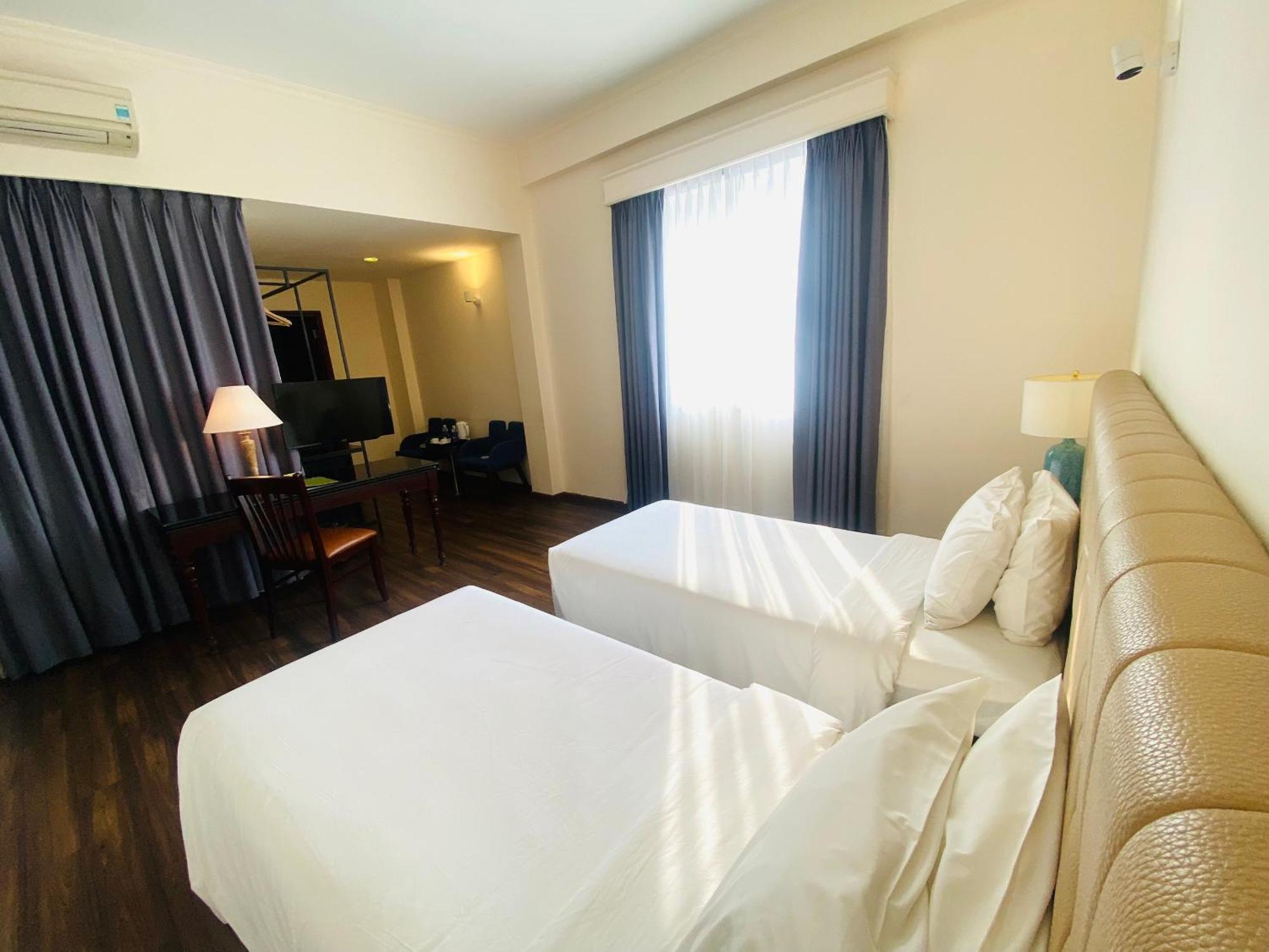 Liberty 2 Hotel Хошимин Экстерьер фото