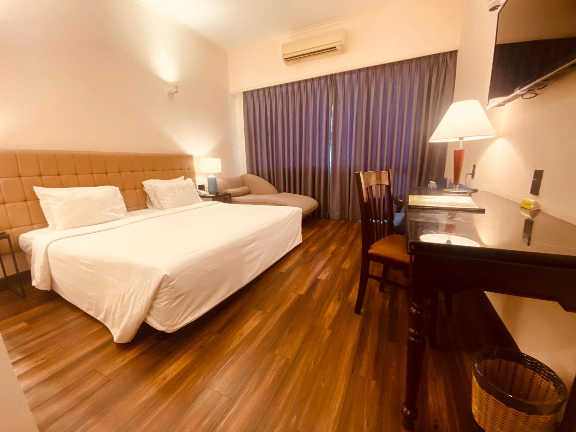 Liberty 2 Hotel Хошимин Экстерьер фото
